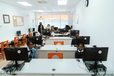 group of student in computer lab